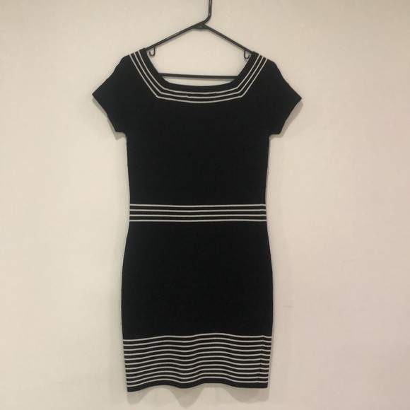 Max Studio M black and white knit dress + stripes! - Picture 4 of 5